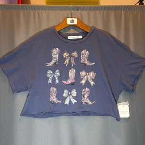 Altar’d State Boots & Bows Graphic Crop Top T-Shirt Blue Washed Medium